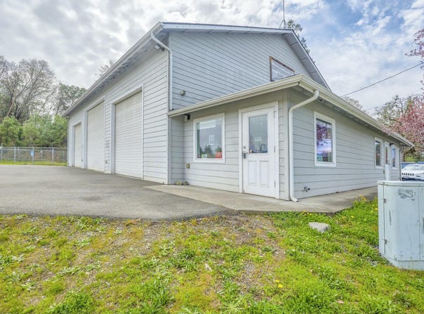 103 Merlin Road, Merlin, OR 97532