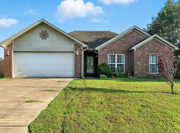 27 Chantileer, Ward, AR 72176