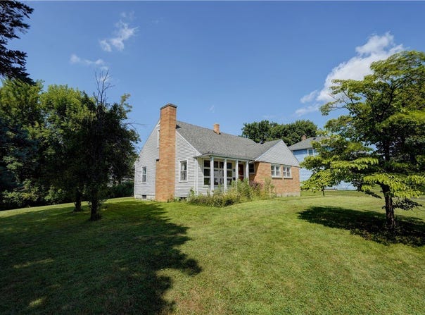32 Deland Park B, Perinton, NY 14450