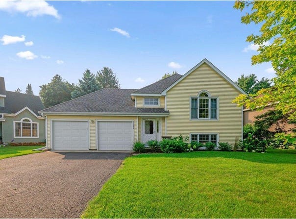11266 50th Place N, Plymouth, MN 55442
