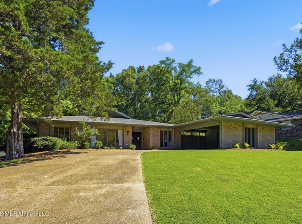 511 Dunton Road, Clinton, MS 39056