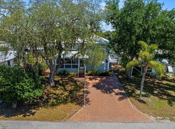 2040 Clarke, FORT MYERS, FL 33905