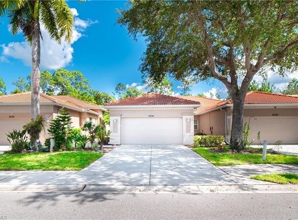 8092 Sanctuary Dr, NAPLES, FL 34104