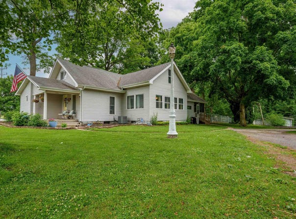 2220 N HUNTINGTON Road, Marion, IN 46952