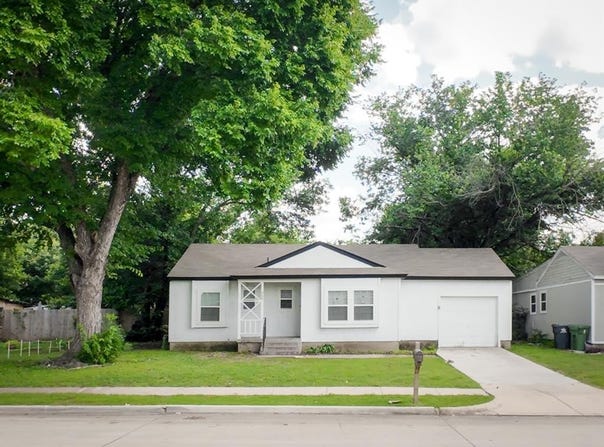 904 Forrestal Drive, Arlington, TX 76010