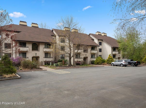 63-202 Midlake Drive, Lake Harmony, PA 18624