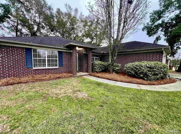 4316 Bayou Ridge Dr, Pace, FL 32571