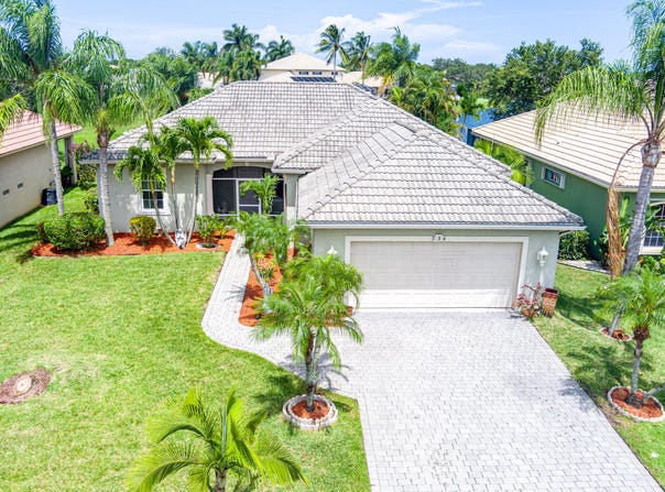 334 NW Sheffield Circle, Port Saint Lucie, FL 34983