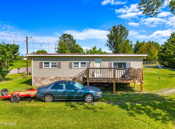 124 Wayland Boulevard, Bulls Gap, TN 37711