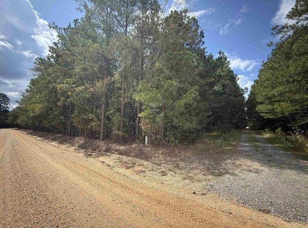 286 Bradley 68 Road, Warren, AR 71671