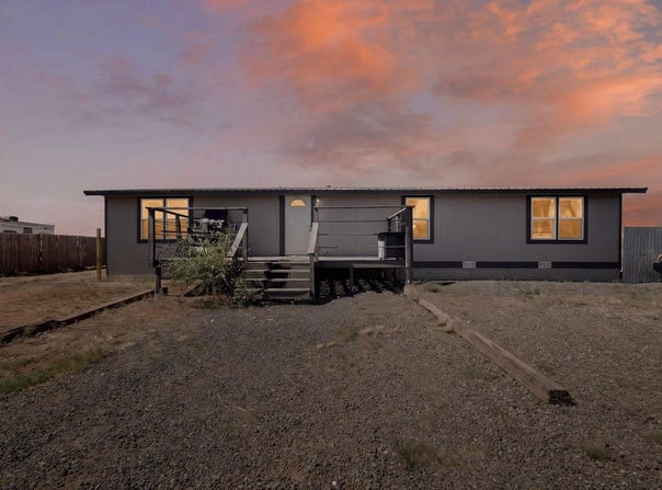31 Sandia Street, Moriarty, NM 87035
