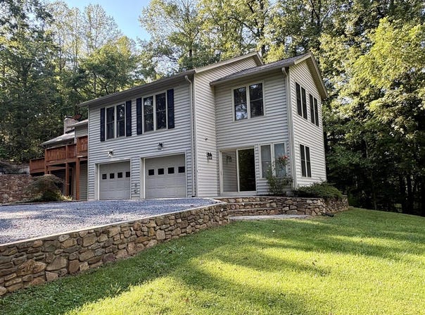 430 S Oakwood Rd, Troutville, VA 24175