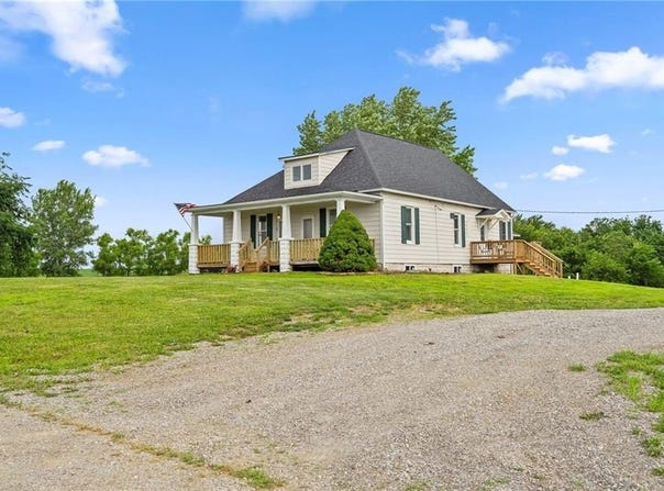 18724 Bobwhite Trail, Blackburn, MO 65321