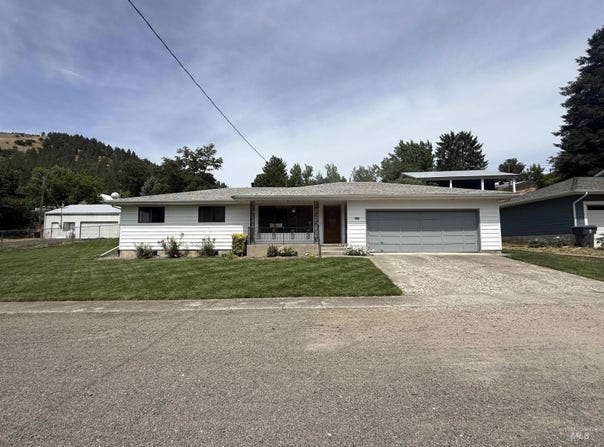 207 State Street, Juliaetta, ID 83535