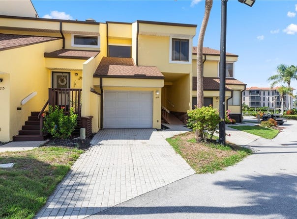 25188 MARION AVENUE, PUNTA GORDA, FL 33950
