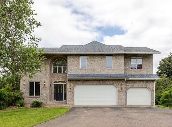 1546 Grover Road, Eau Claire, WI 54701