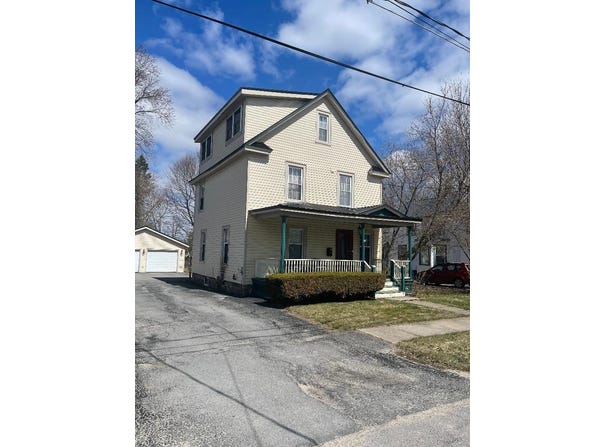 9 Jones Street, Malone, NY 12953