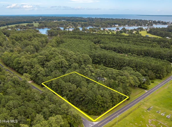 Teachs Cove Road NE, New Bern, NC 28560