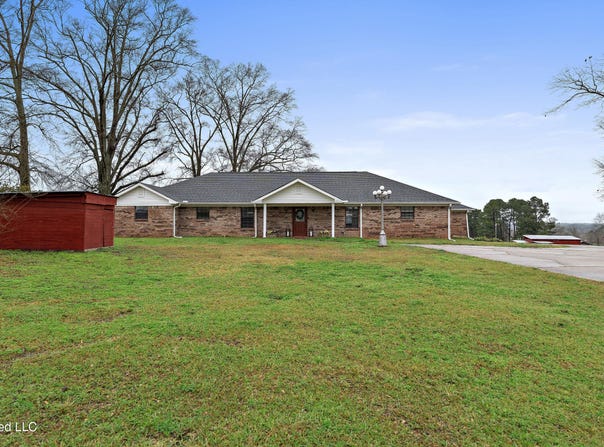 1837 Highway 588, Ellisville, MS 39437