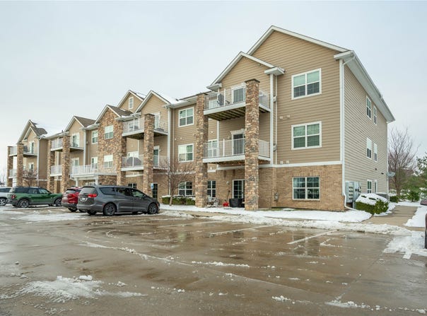 8350 Ep True Parkway, West Des Moines, IA 50266