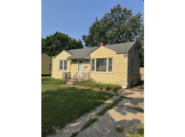 2313 S Saint Francis, Wichita, KS 67211