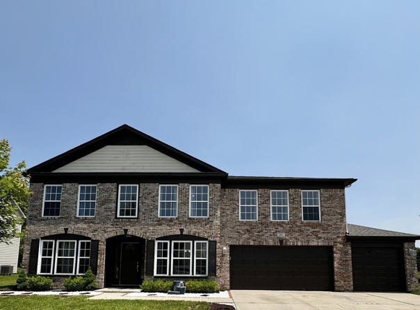 585 Fireside Drive, Greenwood, IN 46143
