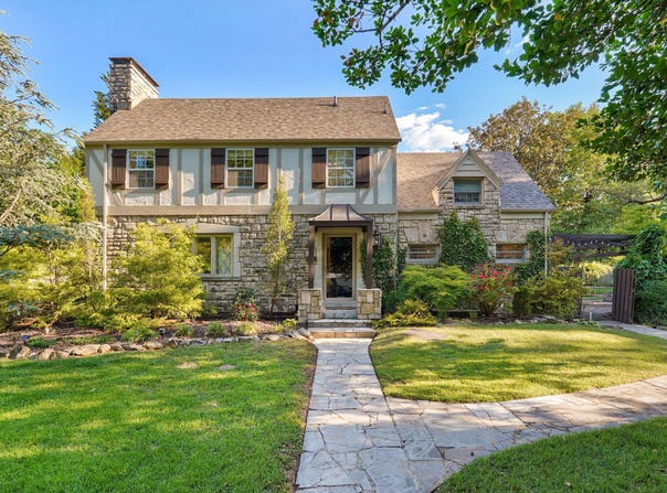 956 E University Street, Springfield, MO 65807