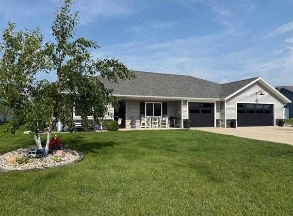 2604 Union Avenue, Spirit Lake, IA 51360