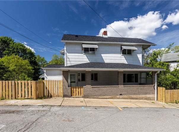228 Marion St, McKees Rocks, PA 15136