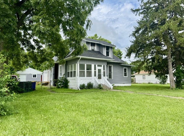 2407 E 16th Street, Muncie, IN 47302