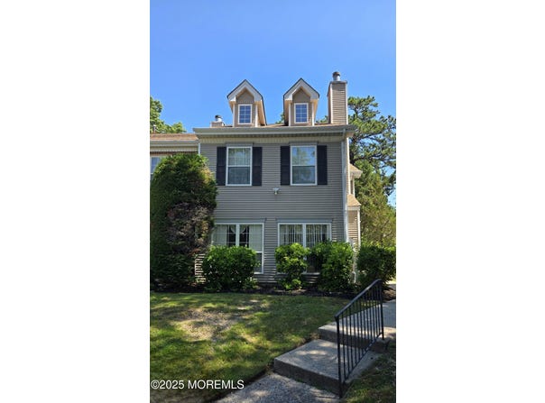 60 Cherokee Drive, Galloway, NJ 08205