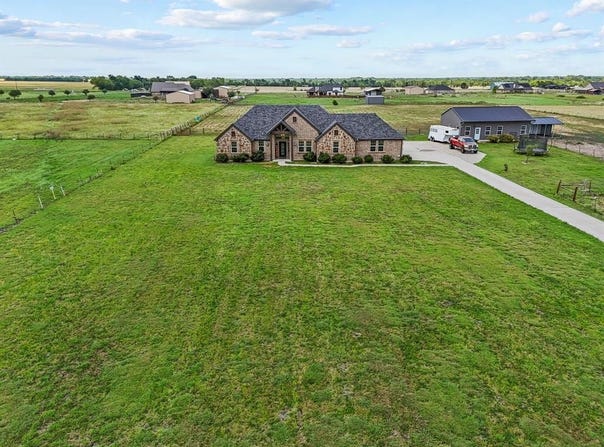 4928 County Road 2718, Caddo Mills, TX 75135