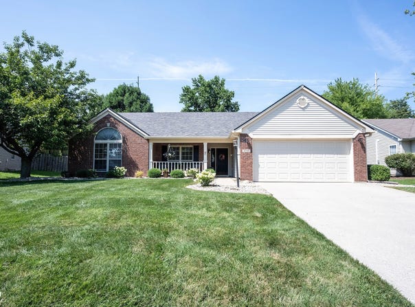 9744 Overcrest Drive, Fishers, IN 46037