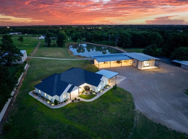 2087 Farm Road 1510, Brookston, TX 75421