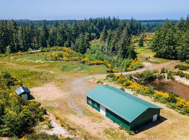 87372 LOIS LN, Bandon, OR 97411
