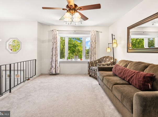 27 GREYSTONE CIRCLE, WALDORF, MD 20602