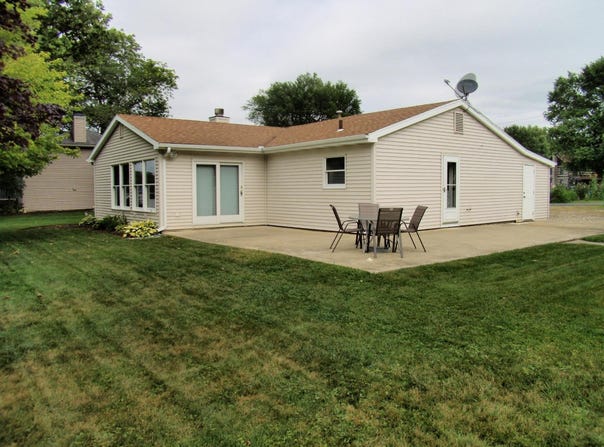 760 Ln 136 Turkey Lake, Hudson, IN 46747