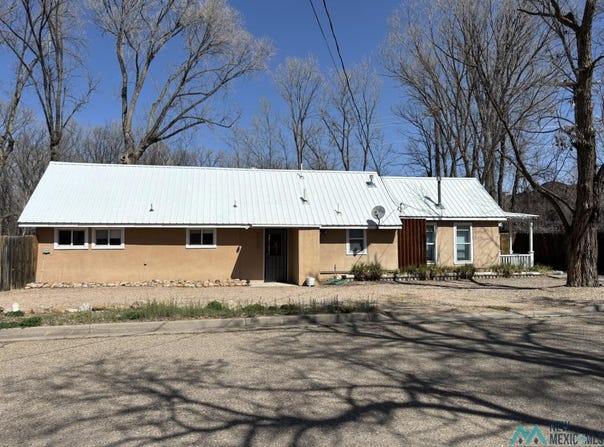 1210 San Francisco Street, Las Vegas, NM 87701