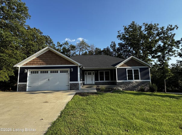 649 Fairway Dr, Brandenburg, KY 40108