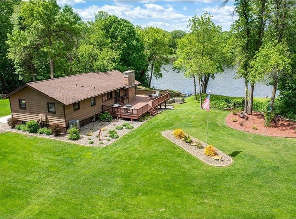 10134 Hall Avenue NE, Monticello, MN 55362