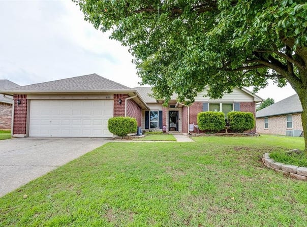 408 E Magnolia Terrace, Mustang, OK 73064