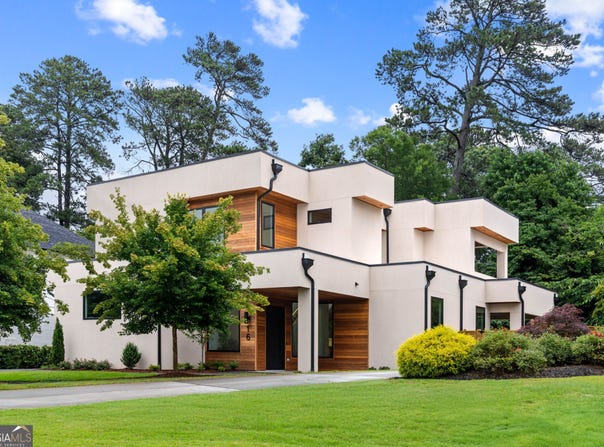 16 Bonnie, Sandy Springs, GA 30328