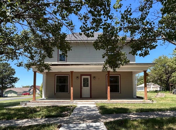 103  E Street, Phillipsburg, KS 67661