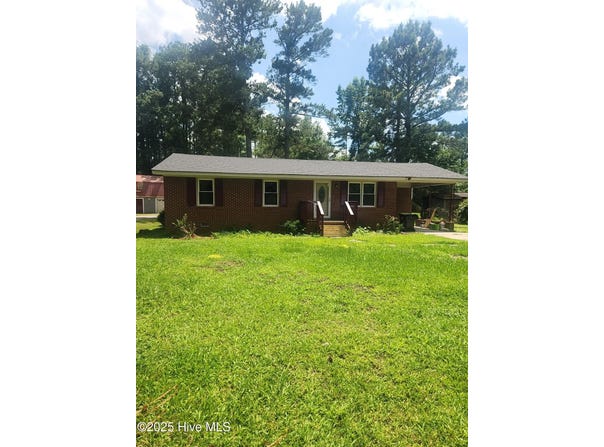2334 W Timerlake Boulevard, Parmele, NC 27861