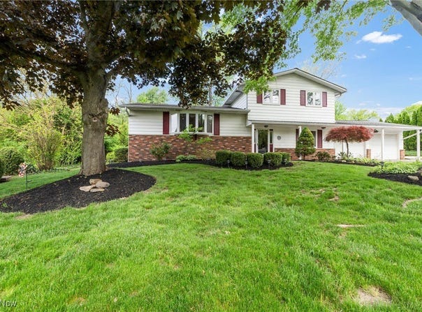 7456 Blue Ridge Drive, Mentor, OH 44060