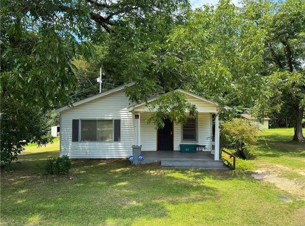 536 Stringer Weeks Road, Smiths Station, AL 36877