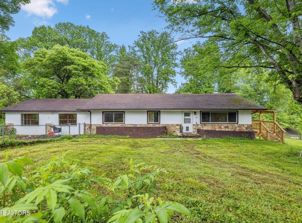 138 Lilac Drive, LaFollette, TN 37766