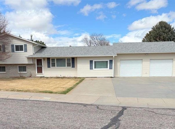 1680 BONANZA, Gering, NE 69341