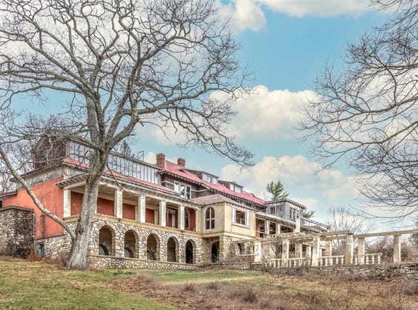 95 Bottling Works Road, Cragsmoor, NY 12420