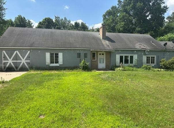 250 131st Avenue, Wayland, MI 49348